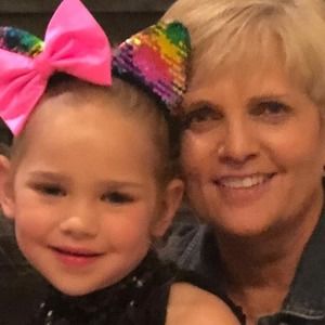 Meet your Posher, Lynn